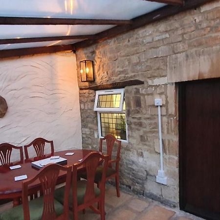 Quirky Cottage - Dogs Welcome Corsham Exterior photo