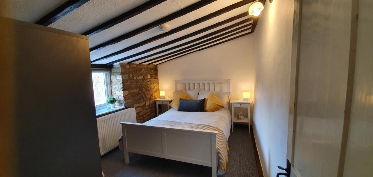 Quirky Cottage - Dogs Welcome Corsham Exterior photo